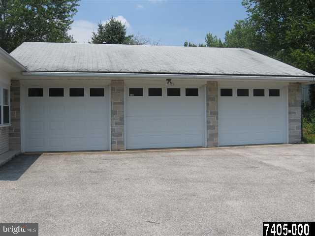 6131 Clearview Road Dover, PA 17315 - Photo 3 of 25 Gallery Image 3