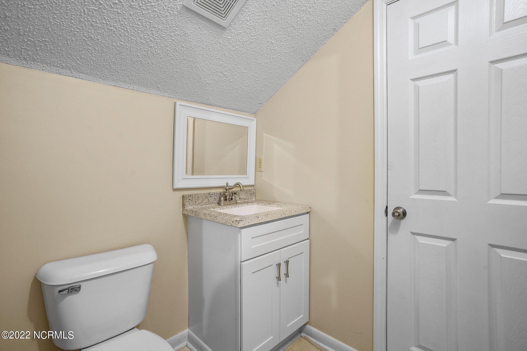 3032 Highway 50 Beulaville, NC 28518 - Photo 25 of 43 35-web-or-mls-DSC04351