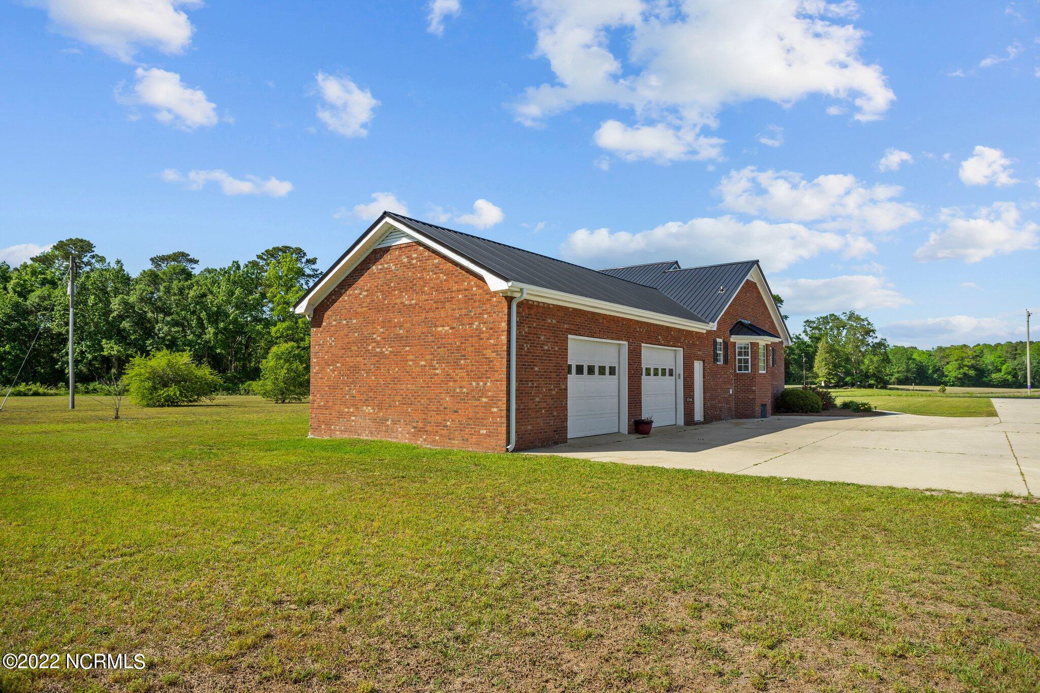 3032 Highway 50 Beulaville, NC 28518 - Photo 30 of 43 5-web-or-mls-DSC04426