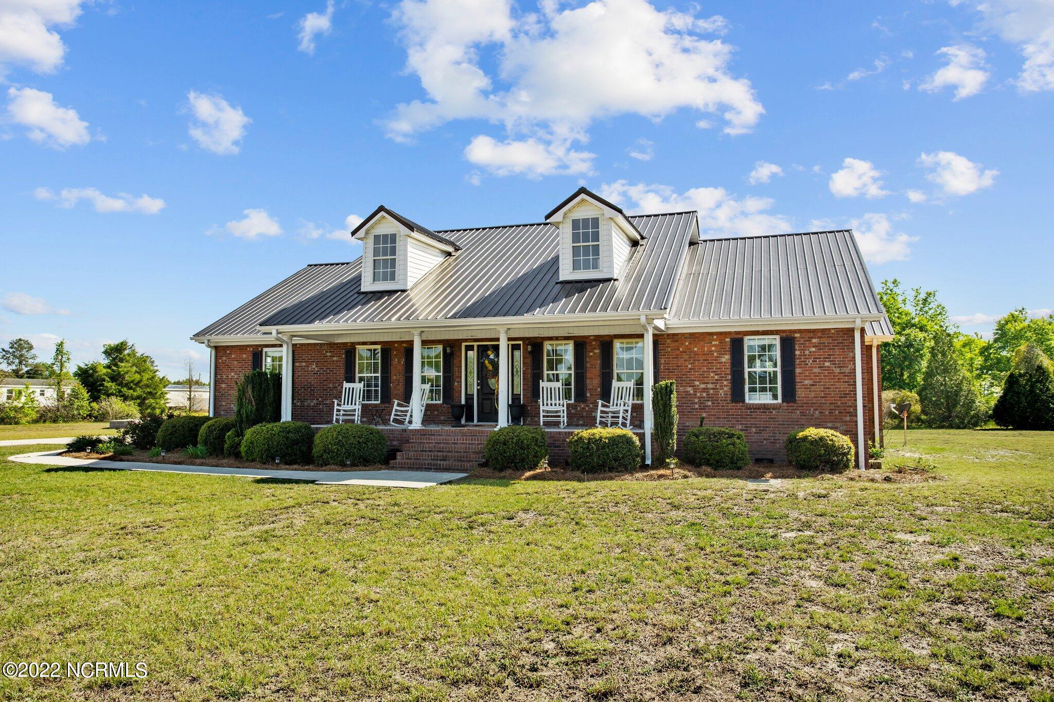 3032 Highway 50 Beulaville, NC 28518 - Photo 3 of 43 4-web-or-mls-DSC04423