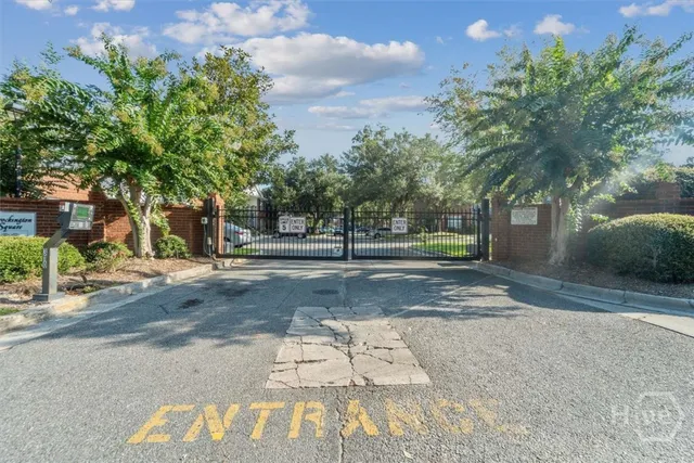 $200,000 | 310 Tibet Avenue, Unit 24, Savannah, GA 31406