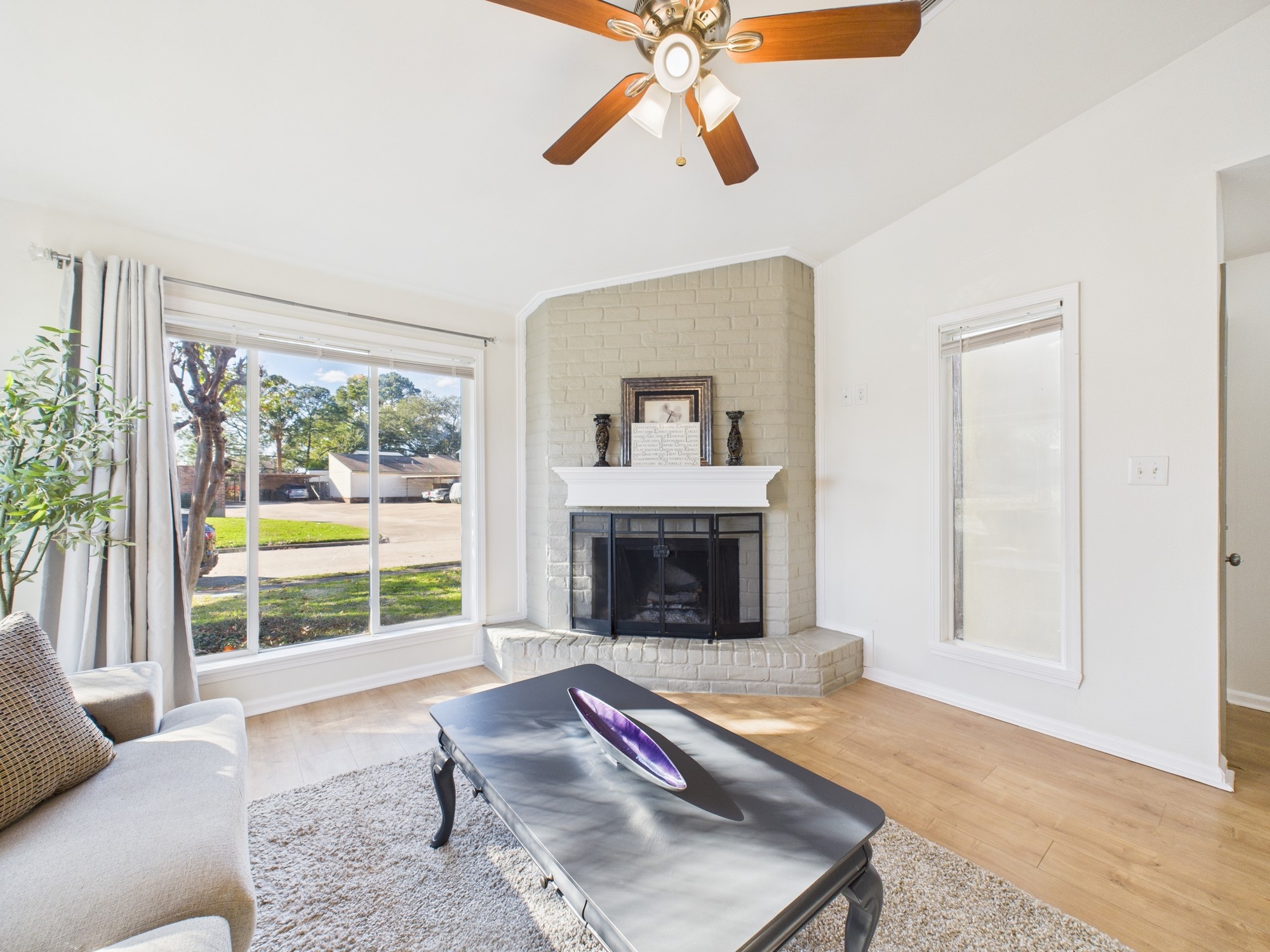 7836 Bateman Lane, Unit 7836 Houston, TX 77088 - Photo 4 of 44