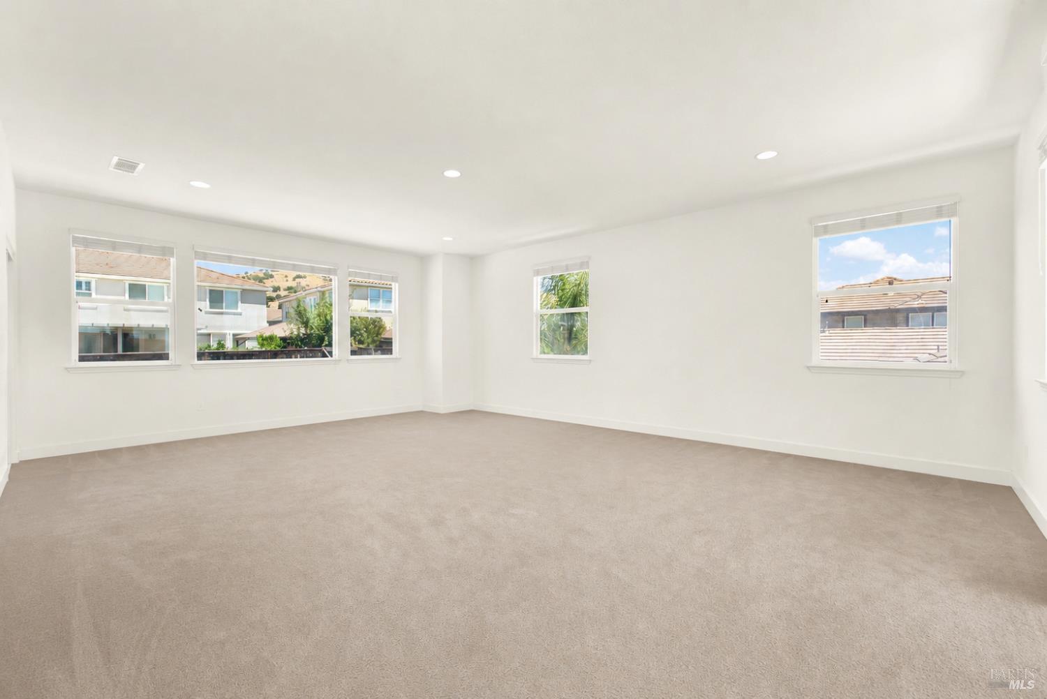 3921 Clay Bank Road Fairfield, CA 94533 - Photo 39 of 92