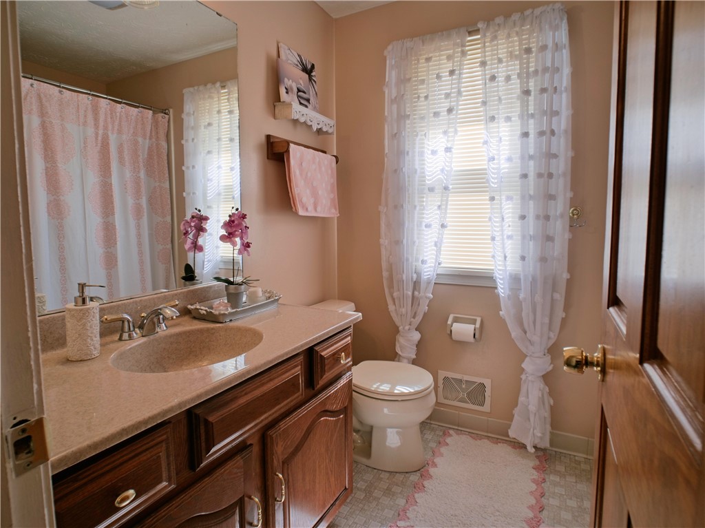 3 Freshfield Rise Perinton, NY 14450 - Photo 24 of 35