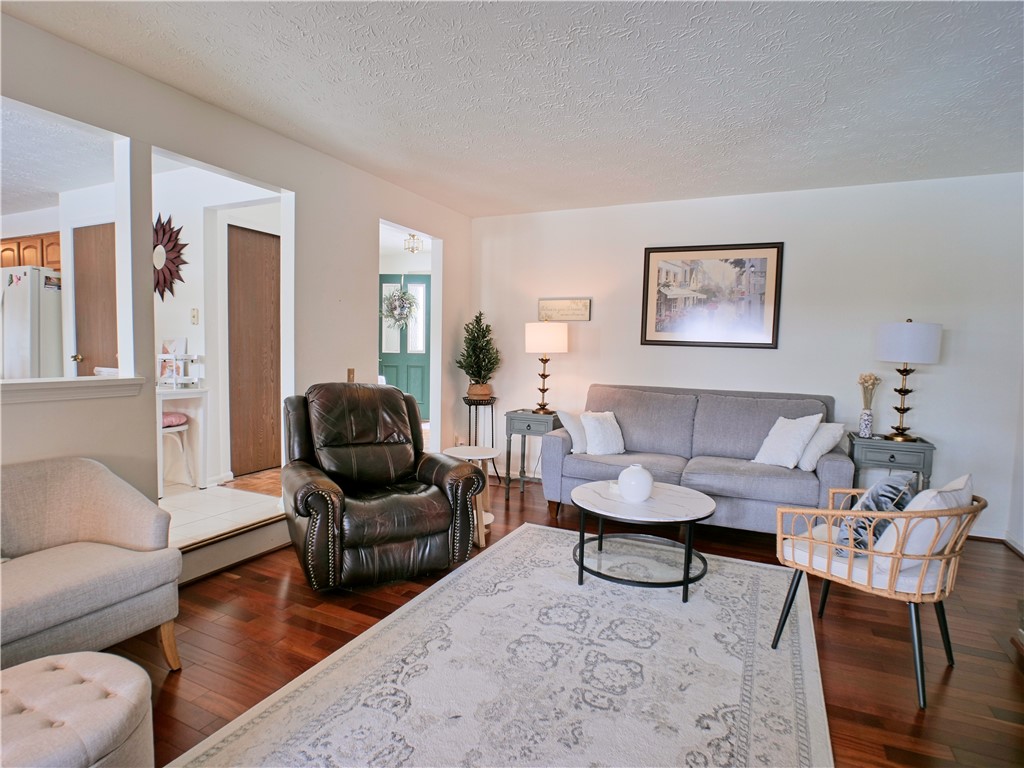 3 Freshfield Rise Perinton, NY 14450 - Photo 6 of 35