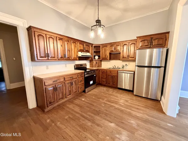 $1,050 | 10 West Main Street, Fonda, NY 12068