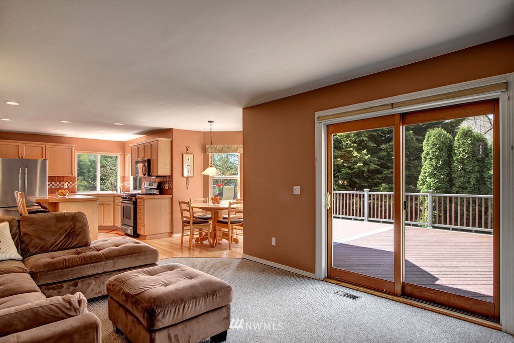 2501 Kennewick Place Northeast Renton, WA 98056 - Photo 9 of 18