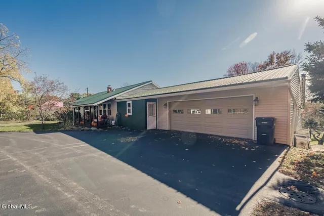 $399,900 | 1302 County Highway 107, Perth, NY 12070