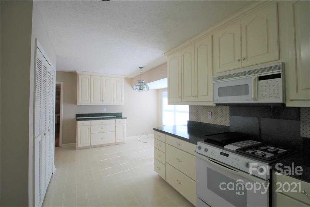 623 Dellinger Road Shelby, NC 28152 - Photo 8 of 16 Gallery Image 8