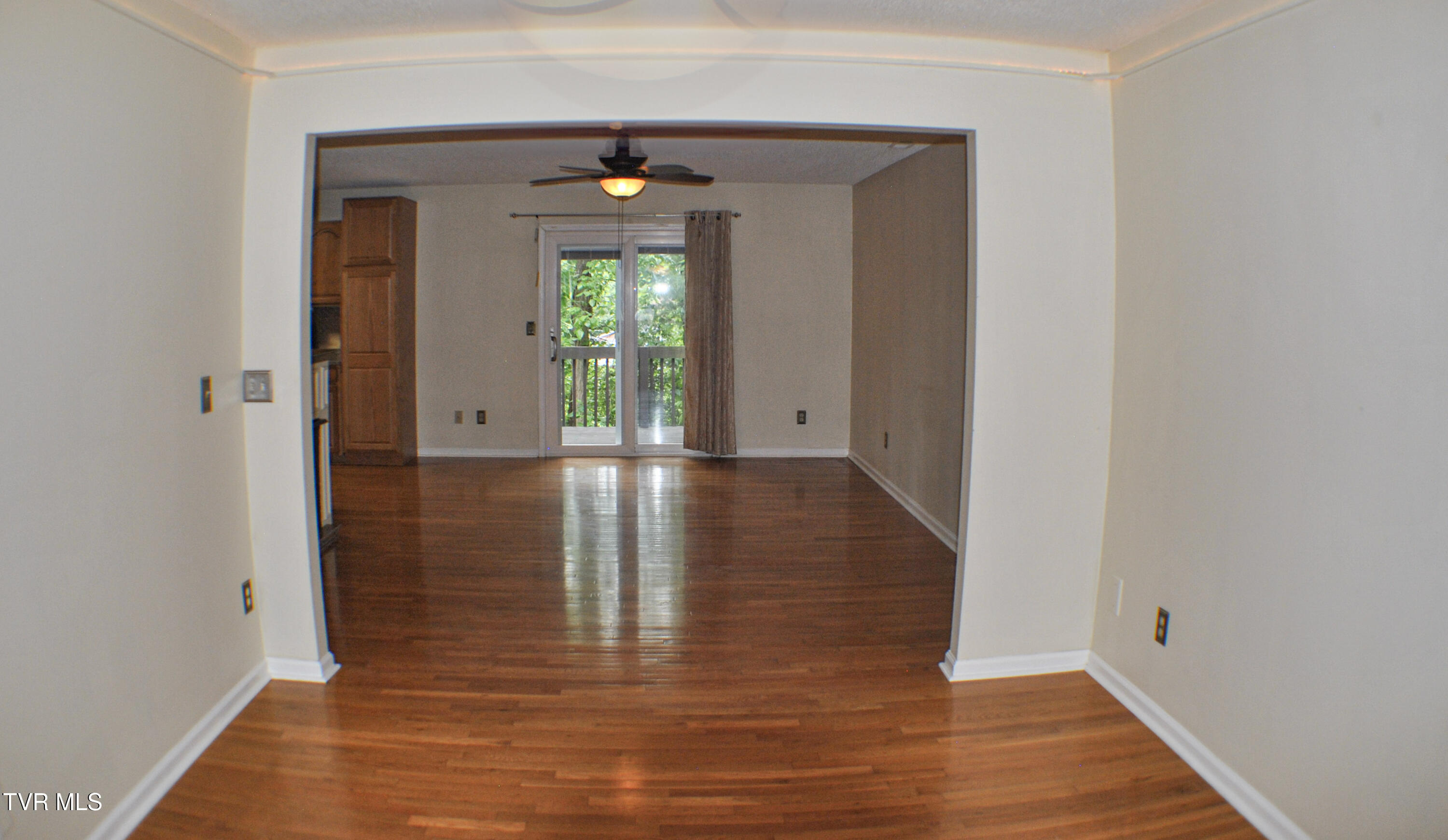 2700 Indian Ridge Road, Unit 23 Johnson City, TN 37604 - Photo 13 of 31 Flex,Living/Door to Balcony