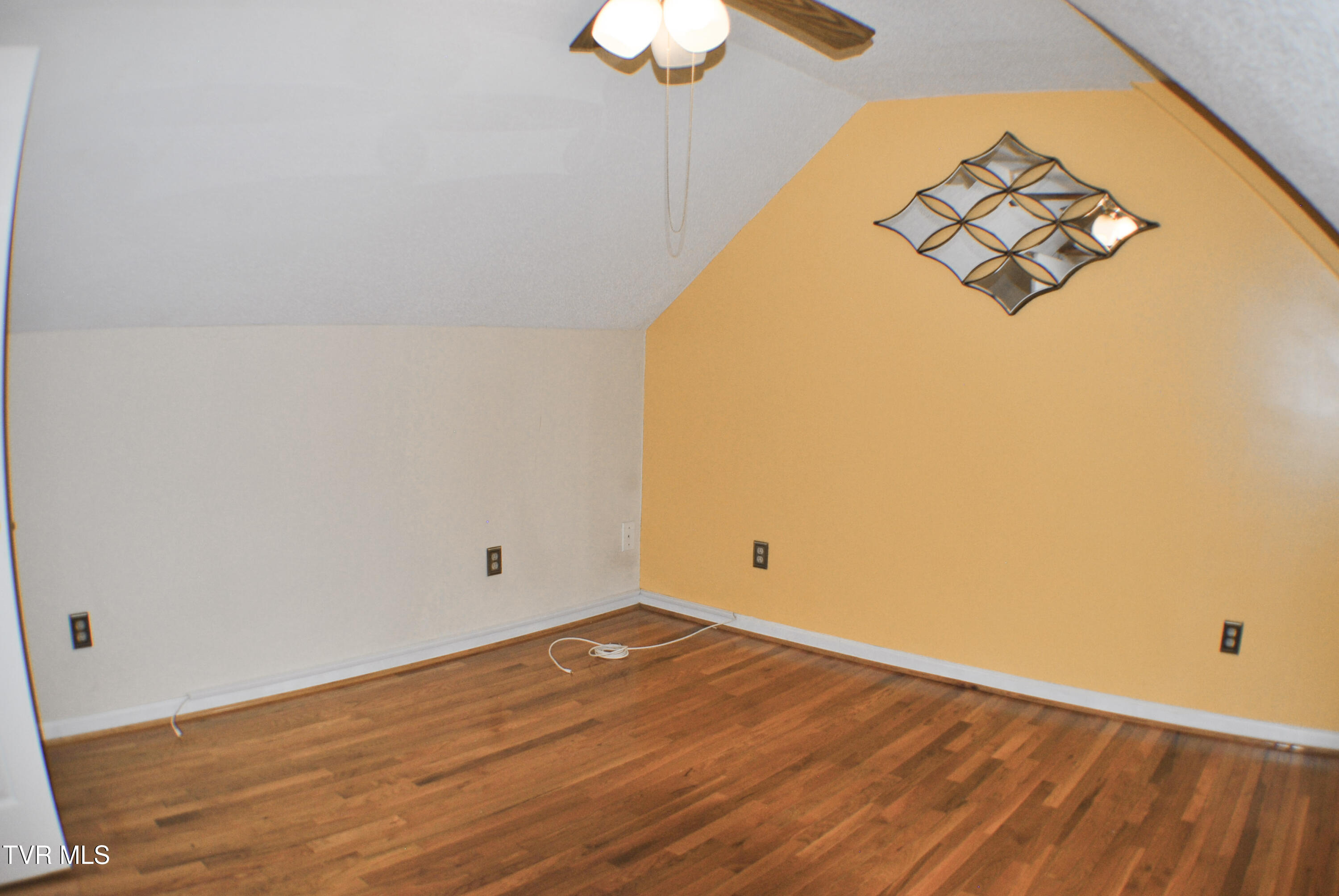 2700 Indian Ridge Road, Unit 23 Johnson City, TN 37604 - Photo 26 of 31 Bedroom 3