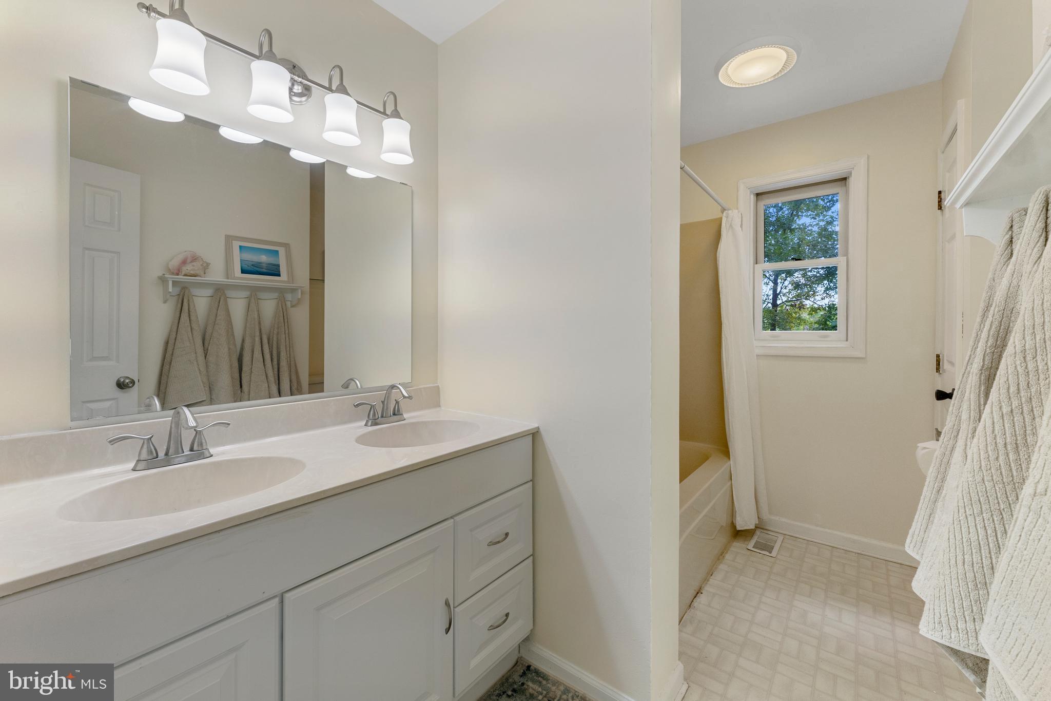 351 Walter Road Chalfont, PA 18914 - Photo 25 of 34 Gallery Image 25