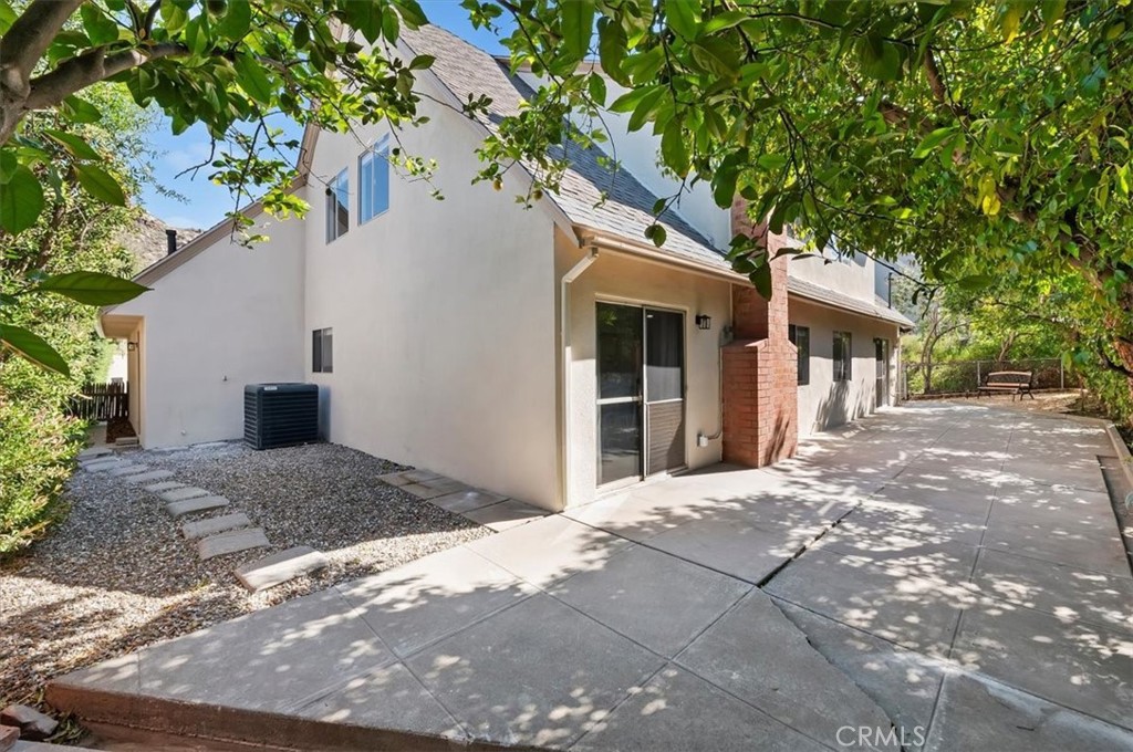 770 Libby Drive Riverside, CA 92507 - Photo 4 of 41 Backyard