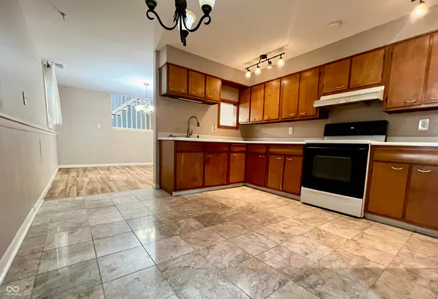 $197,000 | 3023 Fairlawn Drive, Columbus, IN 47203