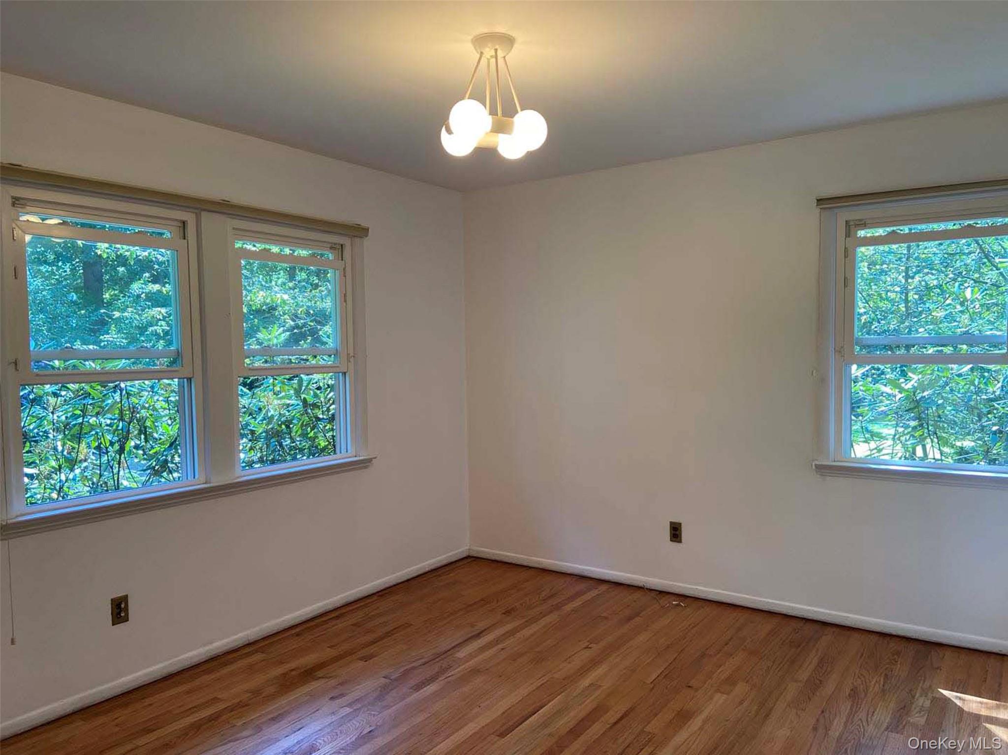 2 Livingston Road Scarsdale, NY 10583 - Photo 11 of 20