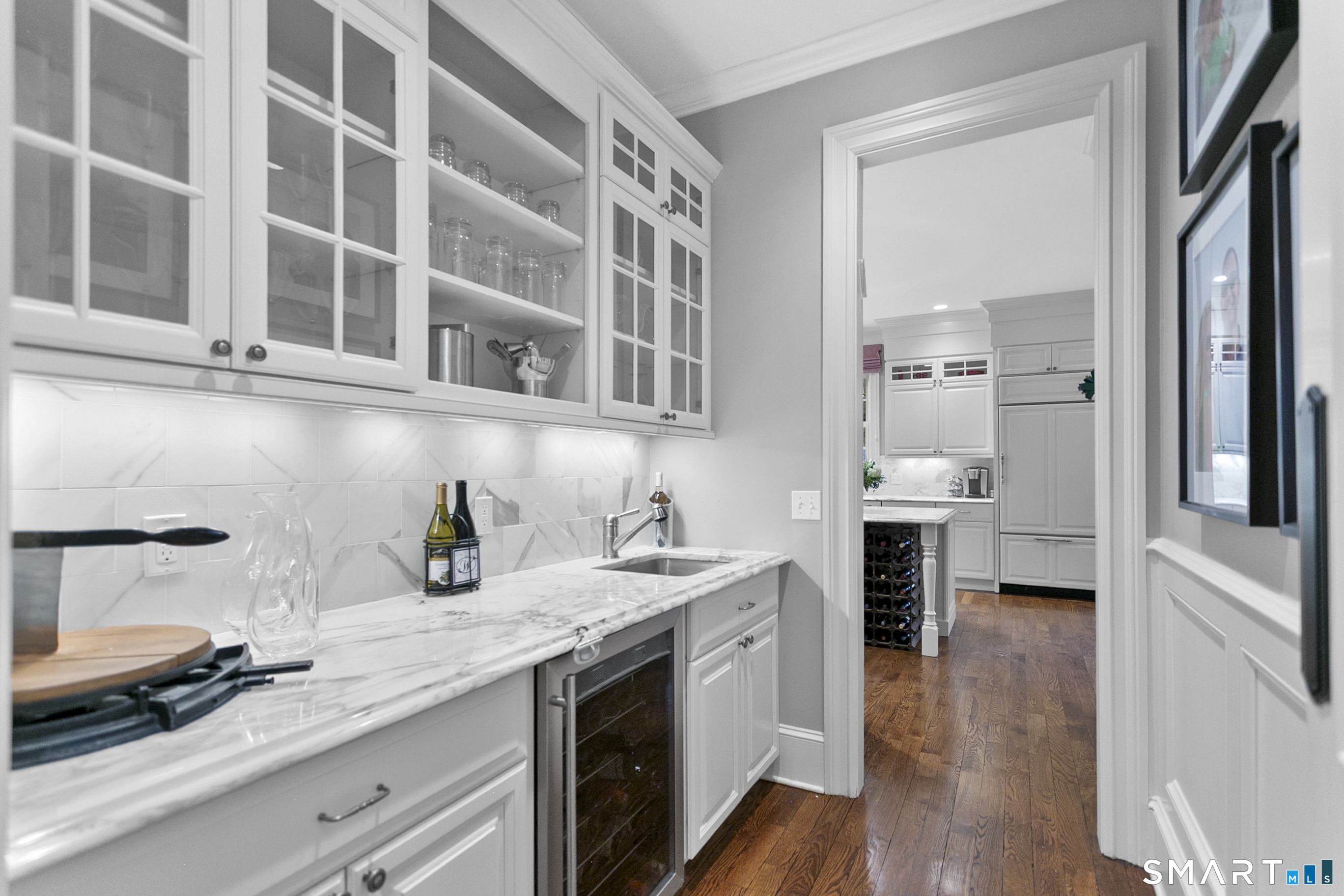 13 Rockyfield Road Westport, CT 06880 - Photo 8 of 37