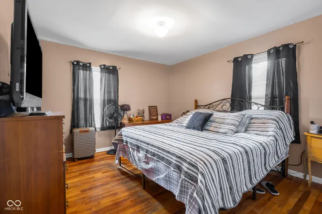 $179,900 | 1302 Court Street, Columbus, IN 47201