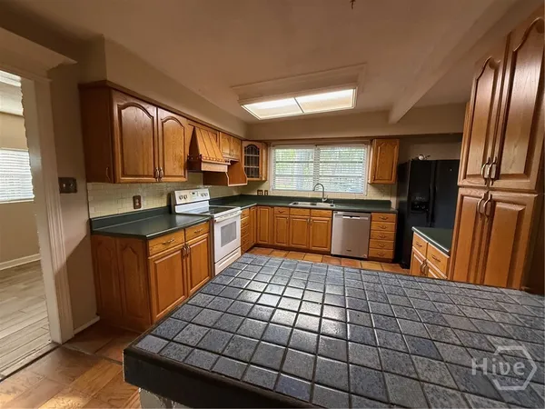$1,995 | 524 Jackson Boulevard, Savannah, GA 31405