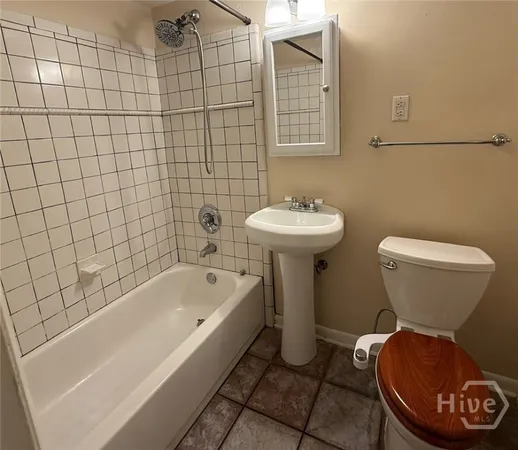 $1,995 | 524 Jackson Boulevard, Savannah, GA 31405
