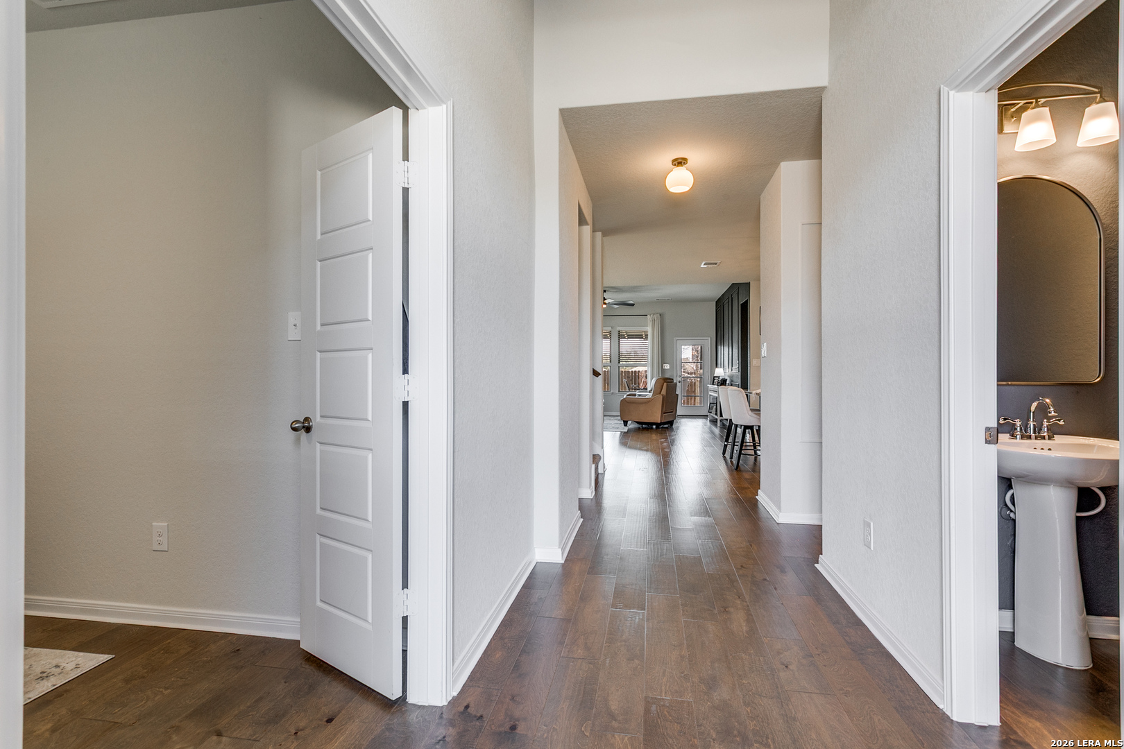 664 Colt Trail Schertz, TX 78154 - Photo 5 of 35