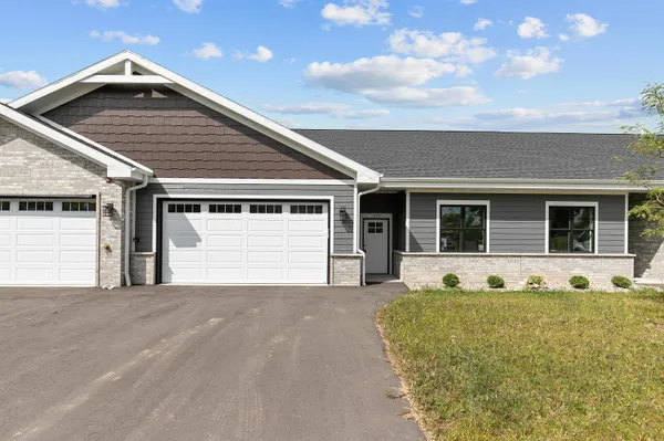 $389,900 | 3026 Community Way, Menasha, WI 54952