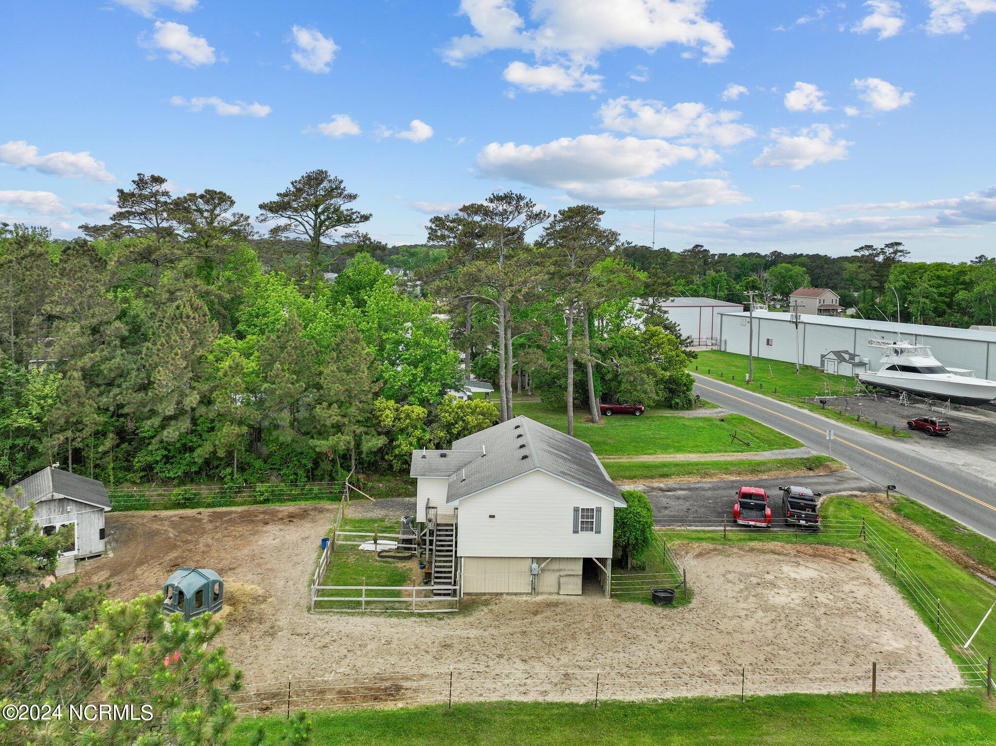 232 Harbor Road Wanchese, NC 27981 - Photo 18 of 49 18-web-or-mls-DJI_0360