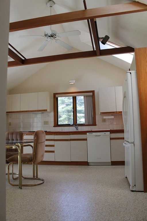 7 MacIntosh Road Bedford, MA 01730 - Photo 15 of 30