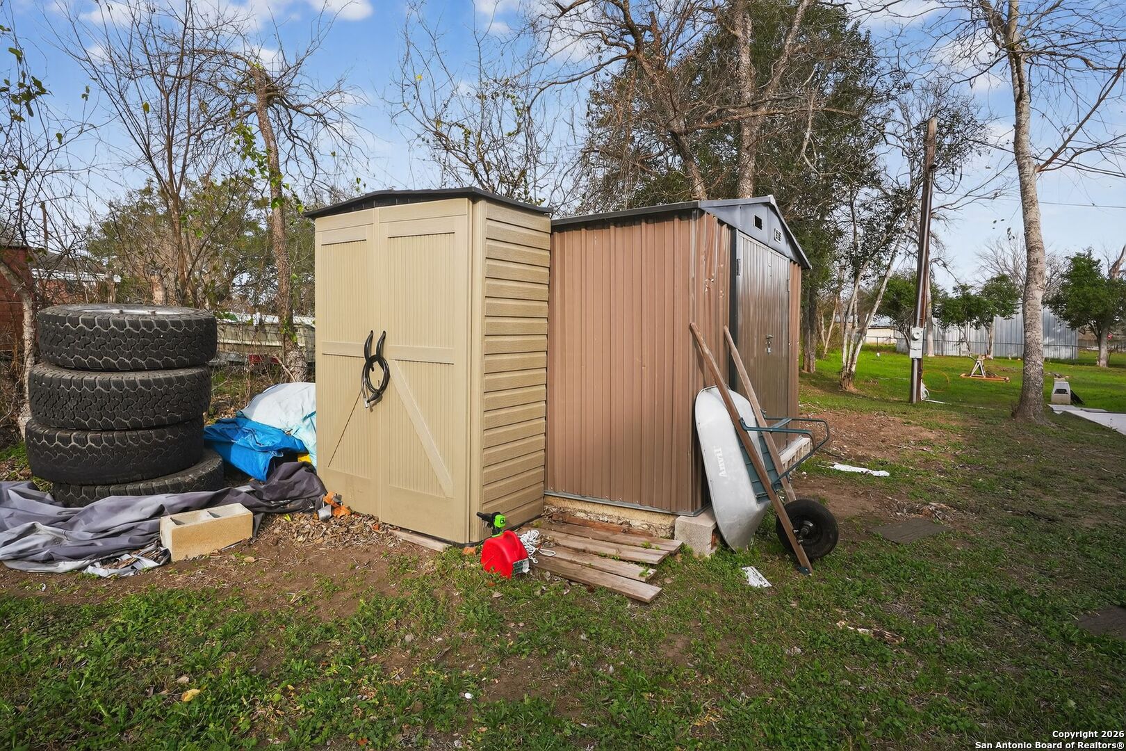 110 Old Street Seguin, TX 78155 - Photo 23 of 27 a backyard of a house with table and chairs