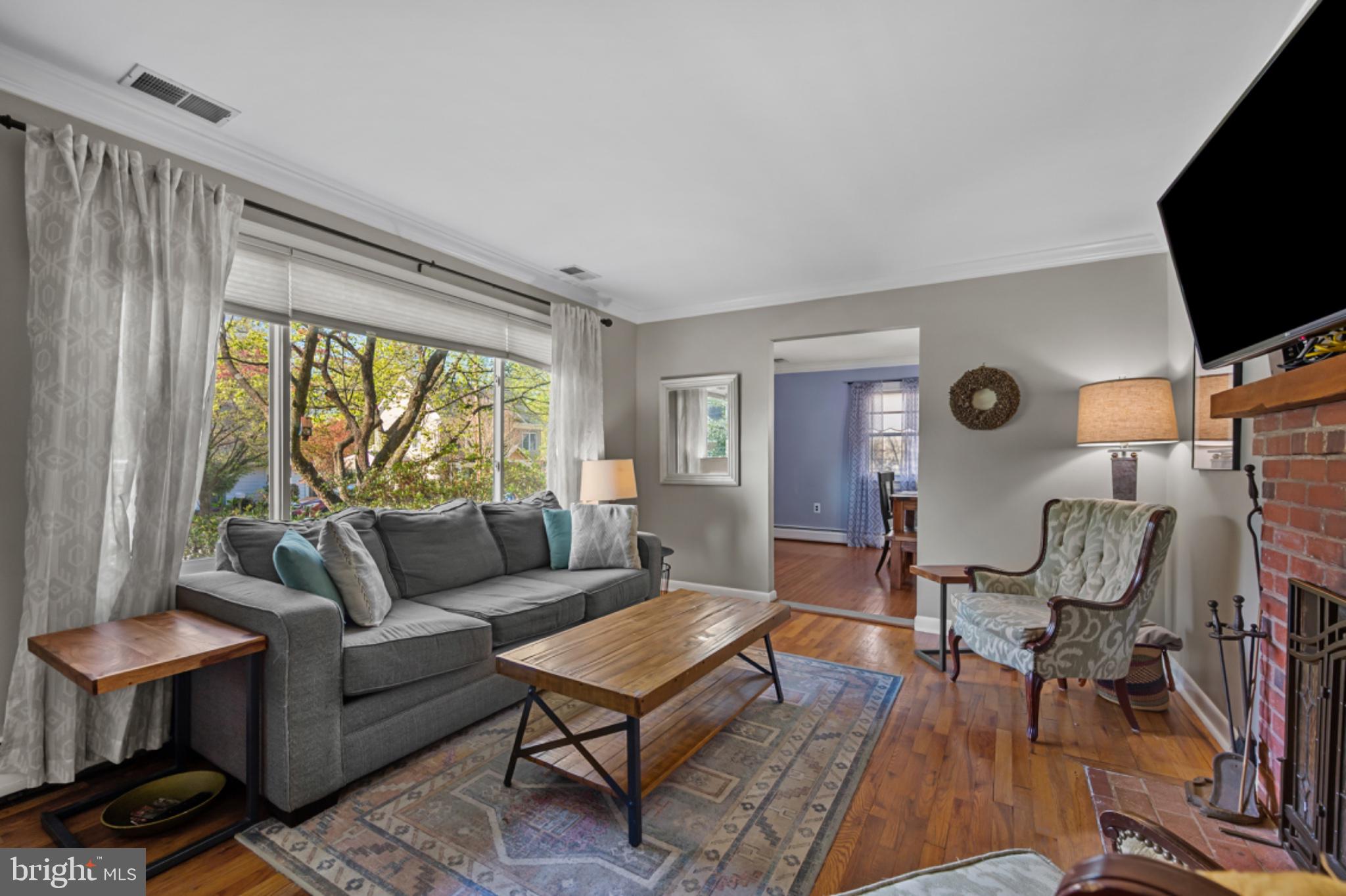 1001 Robin Road Silver Spring, MD 20901 - Photo 5 of 46 Inviting living space with natural light.