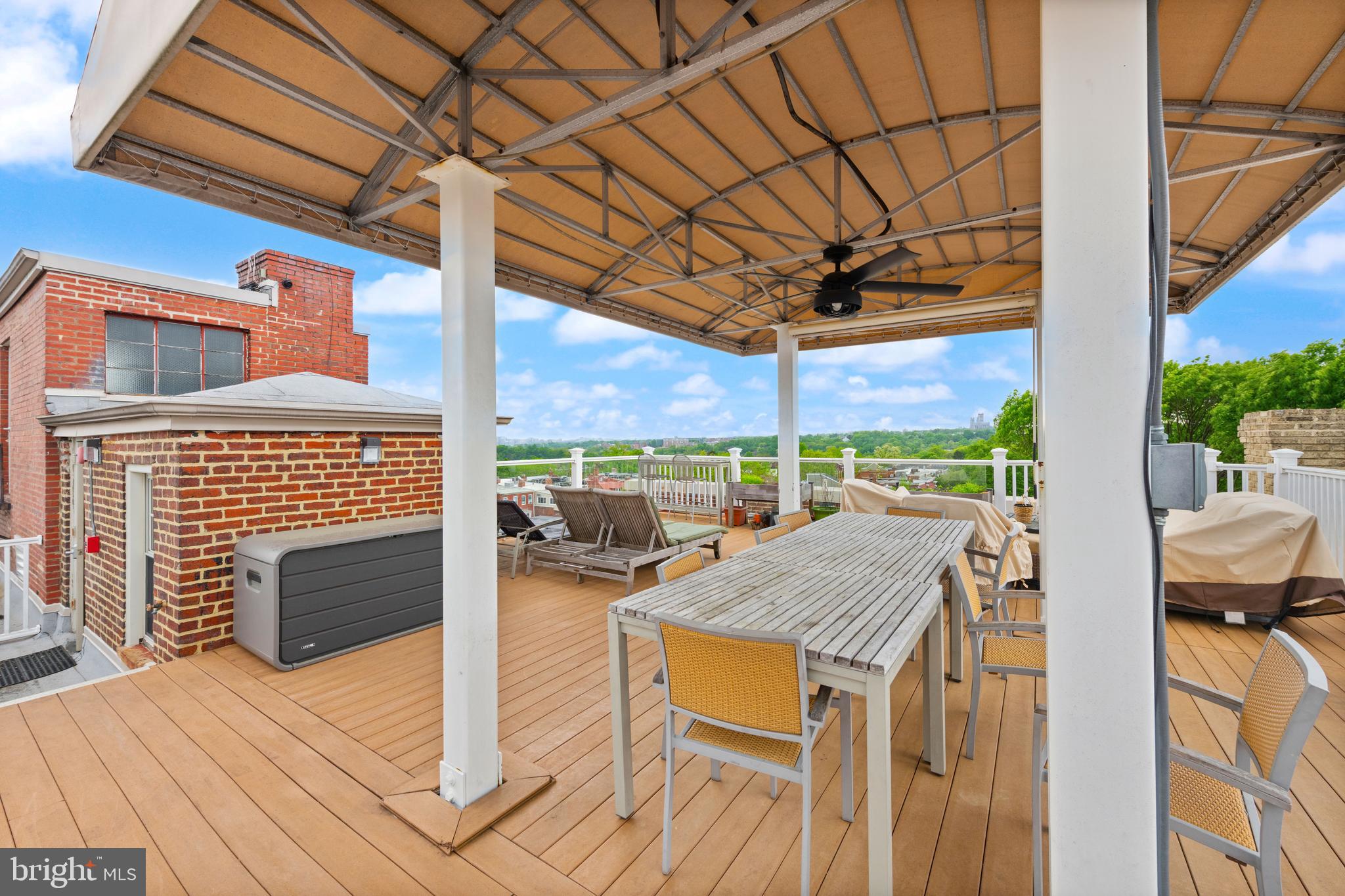 3220 17th Street Northwest, Unit 309 Washington, DC 20010 - Photo 22 of 25 a view of outdoor space