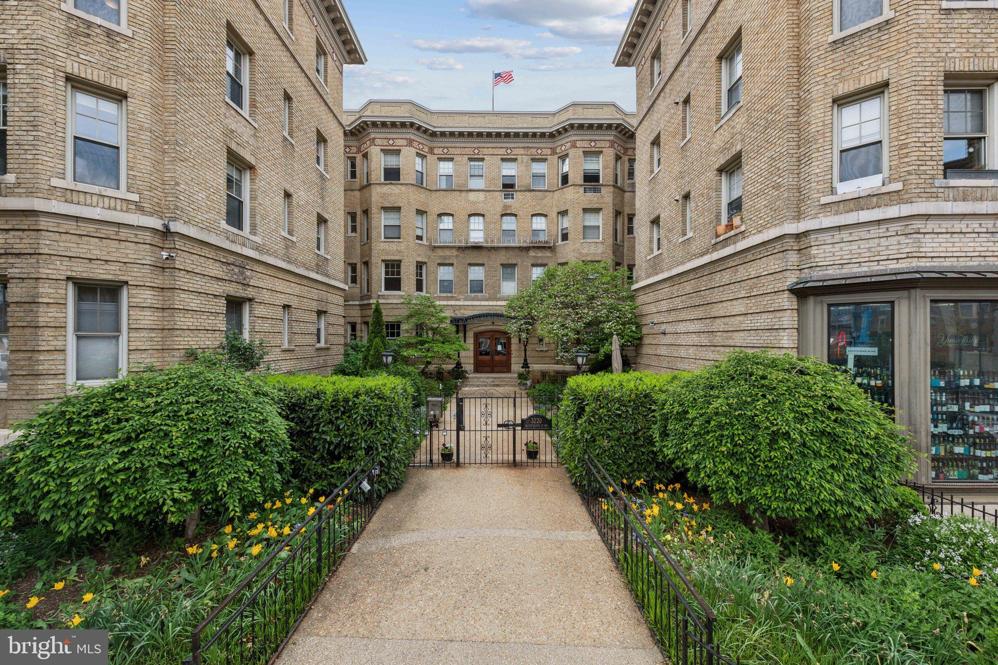 3220 17th Street Northwest, Unit 309 Washington, DC 20010 - Photo 25 of 25 front view of a building