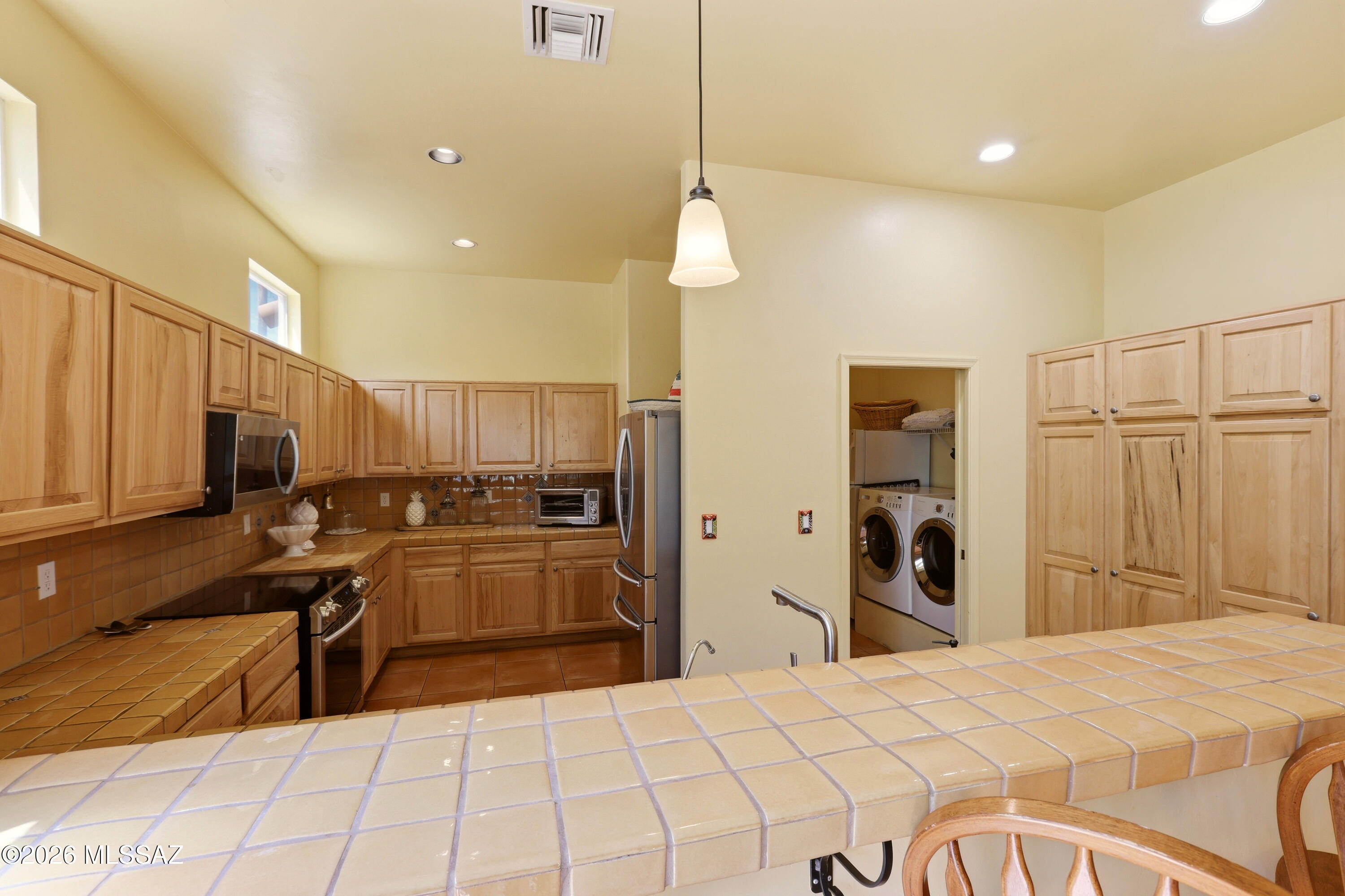 1843 Rosalia Court Rio Rico, AZ 85648 - Photo 14 of 34 13_rosalia_013