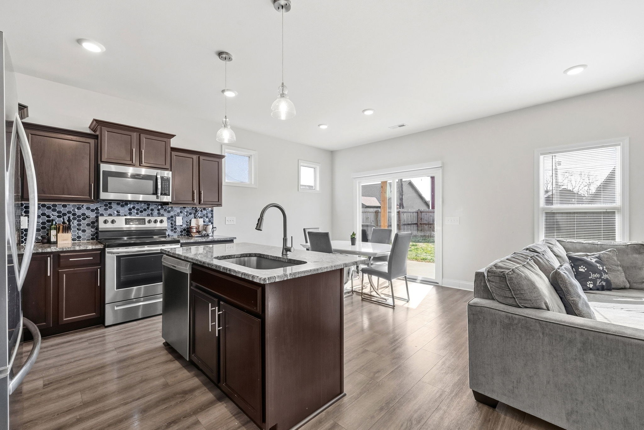 206 Copeland Road Clarksville, TN 37042 - Photo 12 of 26