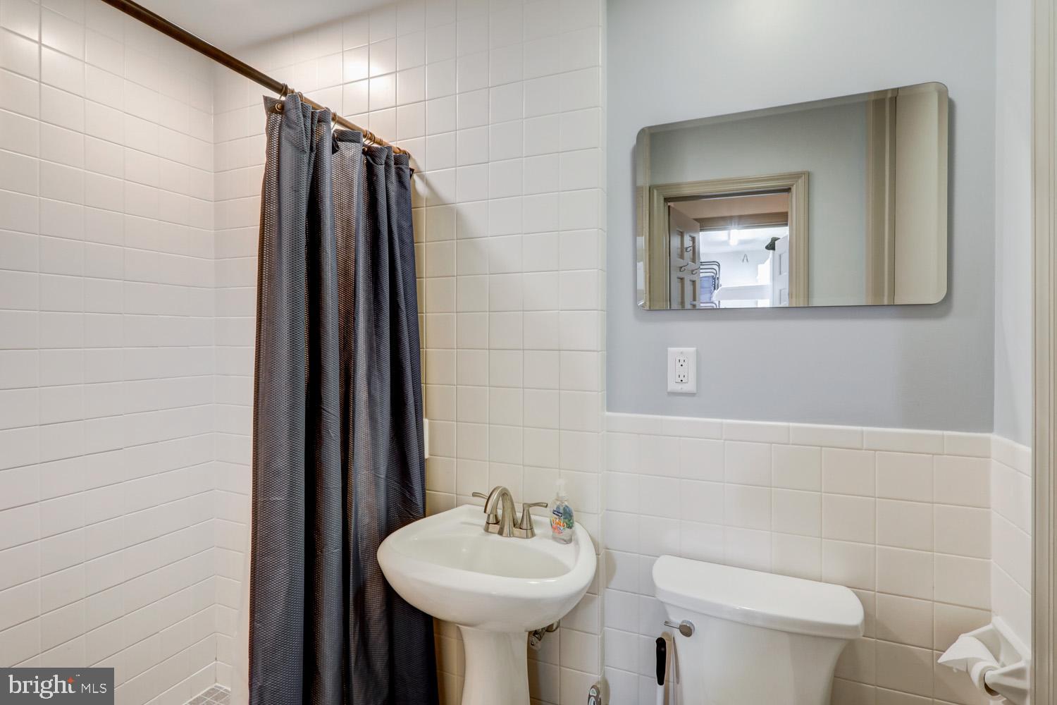 181 Longenecker Avenue Marietta, PA 17547 - Photo 31 of 49 1st floor full bath