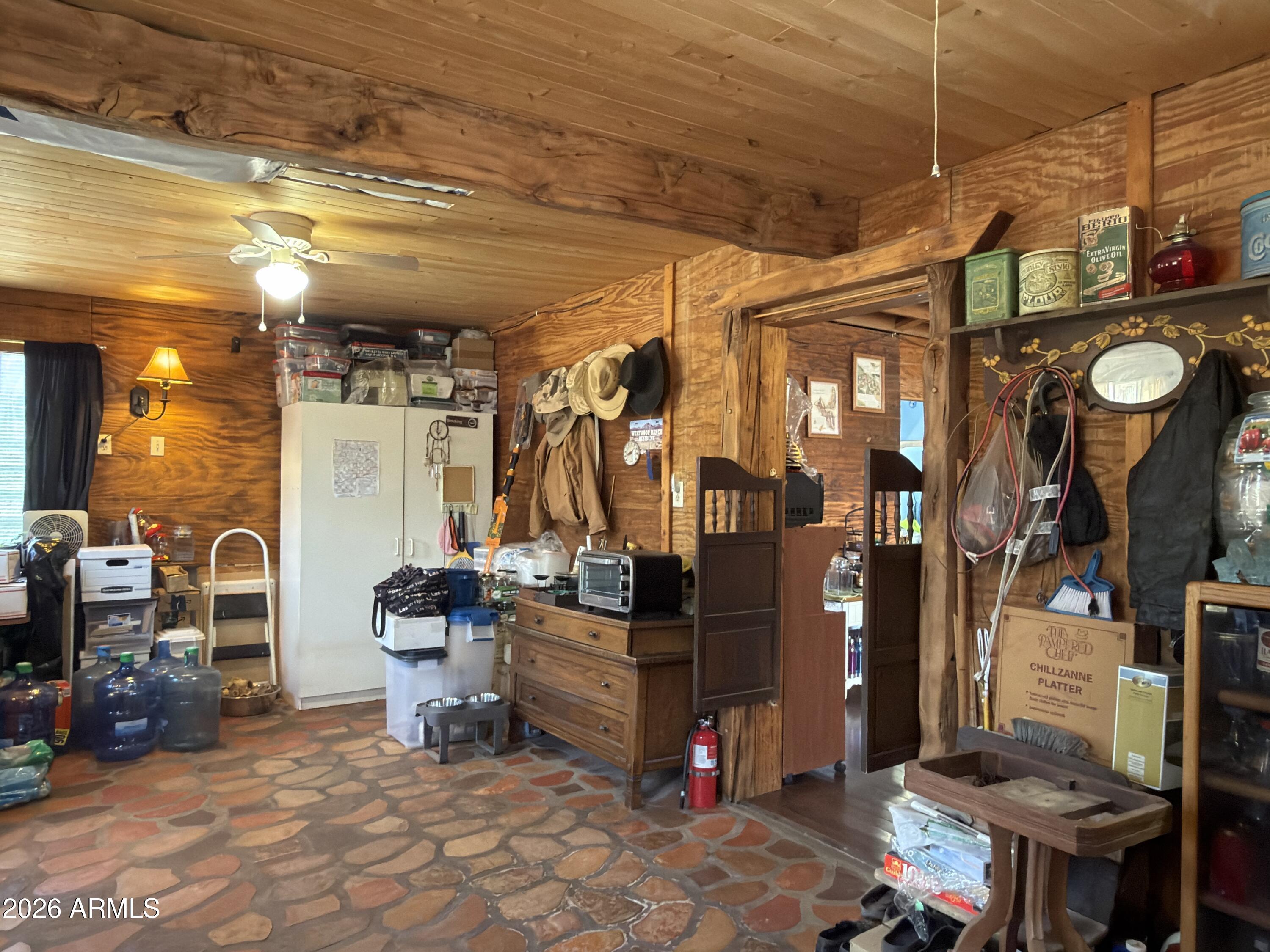 21750 Ranch Road Williams, AZ 86046 - Photo 13 of 47 Indoor Storage Room