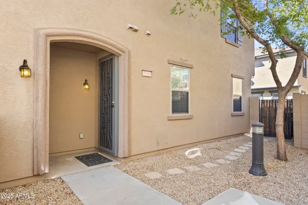 $301,000 | 8192 West Lynwood Street, Phoenix, AZ 85043