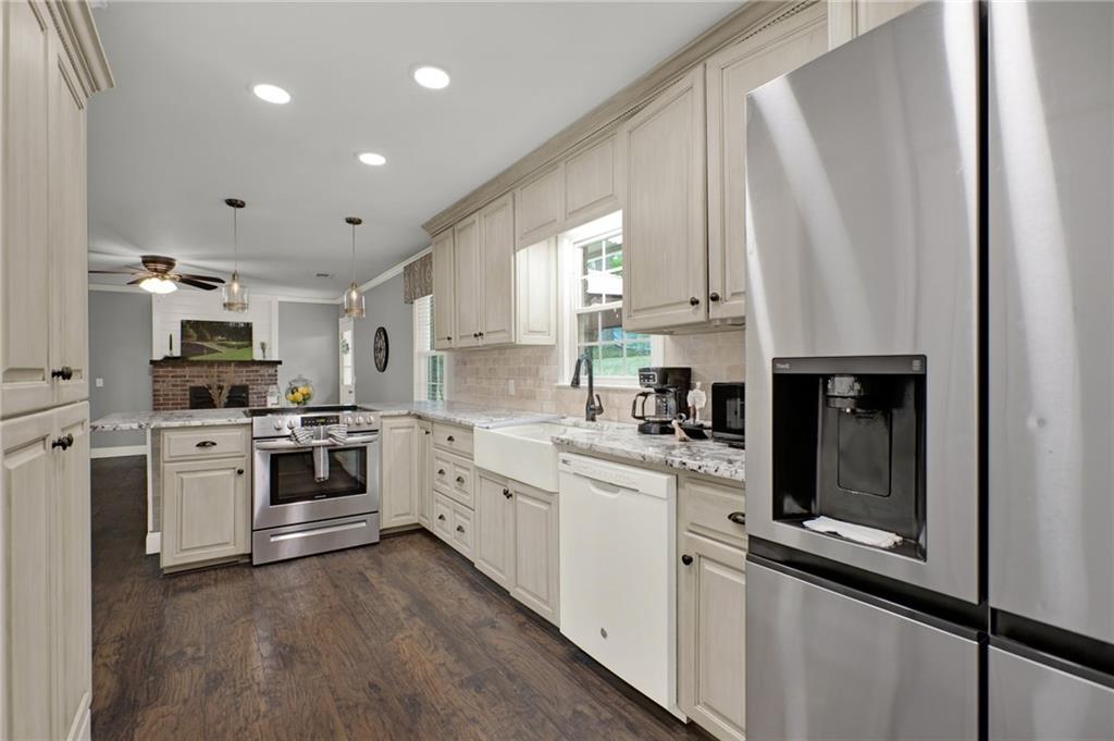 102 Ivy Lane Calhoun, GA 30701 - Photo 17 of 30