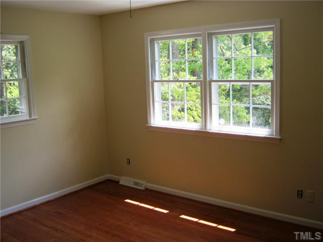 1601 Fountain Ridge Road Chapel Hill, NC 27517 - Photo 13 of 17