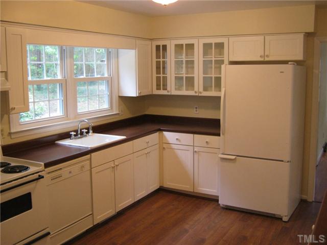 1601 Fountain Ridge Road Chapel Hill, NC 27517 - Photo 3 of 17