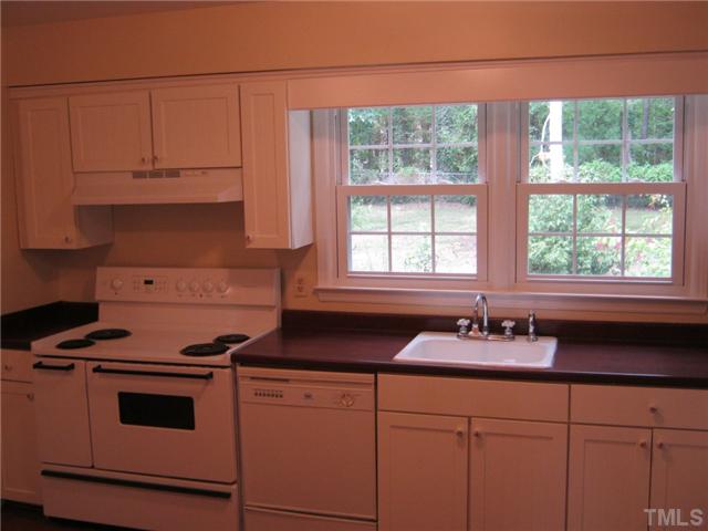 1601 Fountain Ridge Road Chapel Hill, NC 27517 - Photo 4 of 17