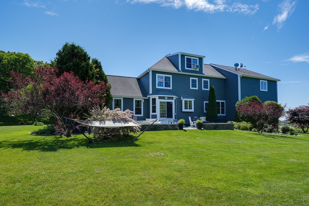 27 Autumn Ridge Road Berlin, MA 01503 - Photo 3 of 42