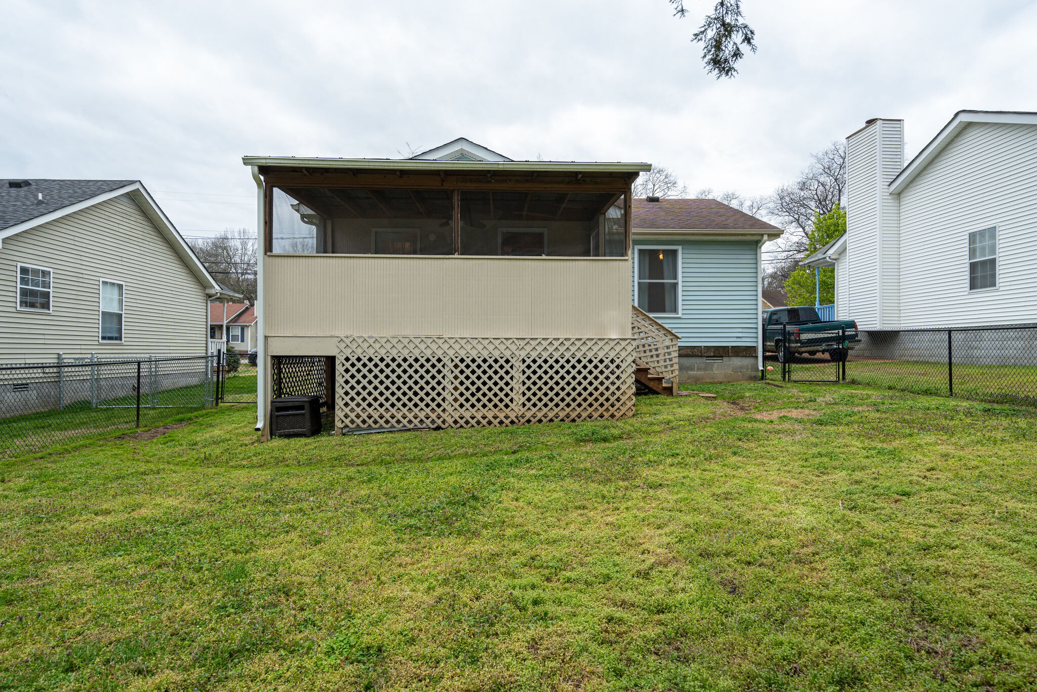 1453 Ocoee Trail Madison, TN 37115 - Photo 21 of 25 a front view of a house with a garden