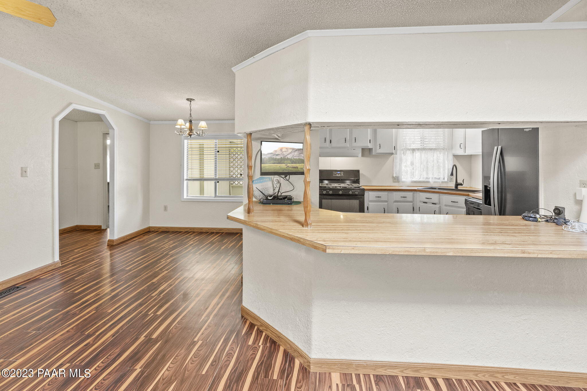 13625 South Spring Lane Mayer, AZ 86333 - Photo 15 of 36 Kitchen