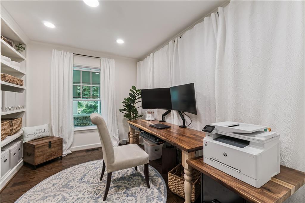 3701 Shallowford Road Marietta, GA 30062 - Photo 28 of 49 a view of a workspace with furniture