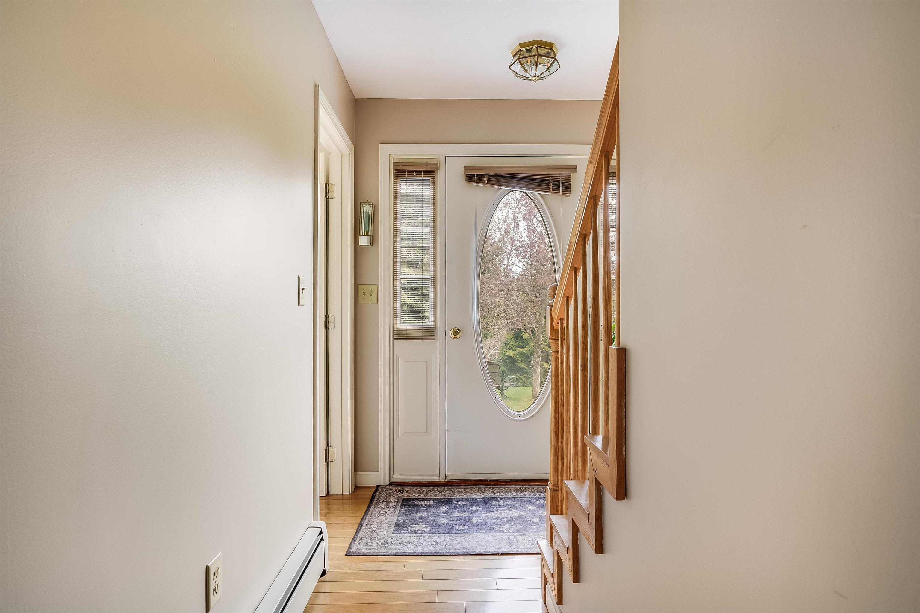 914 Mammoth Road Manchester, NH 03104 - Photo 19 of 41