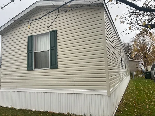 $49,900 | 3503 Elaine Avenue, Park City, IL 60085