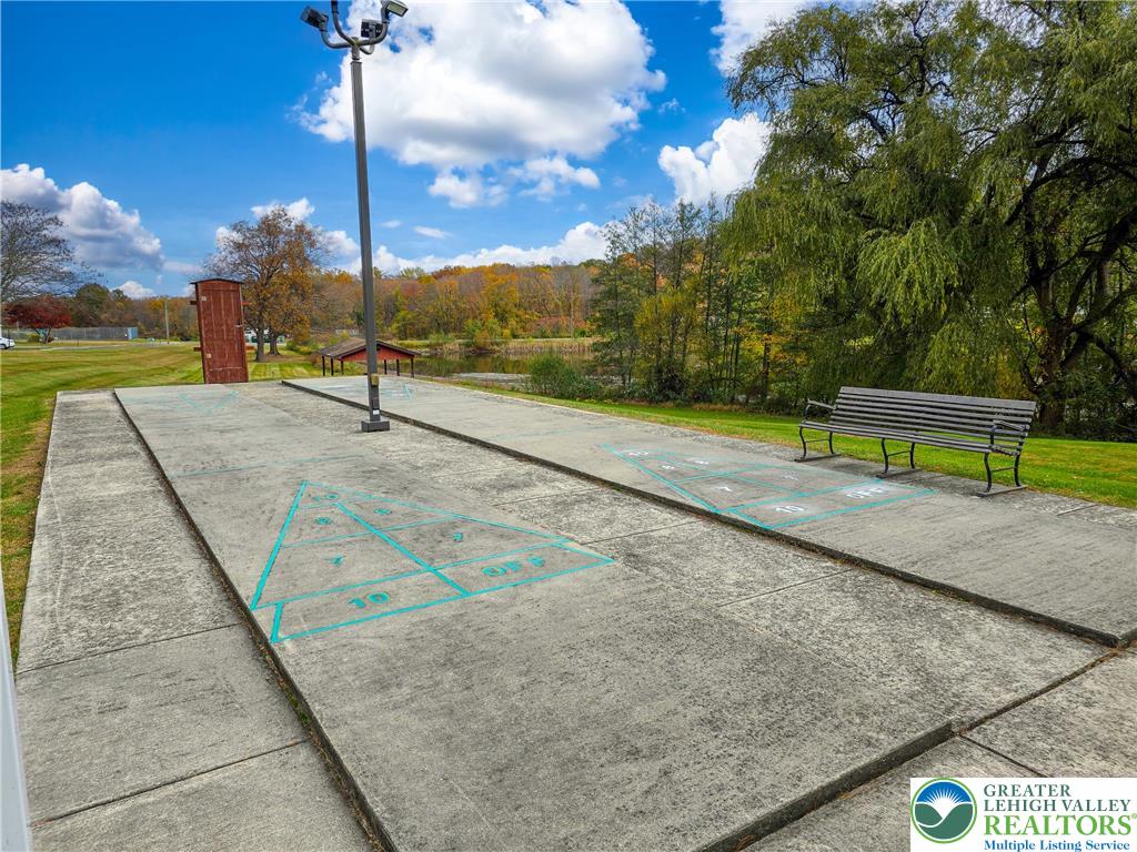 204 Molly Pitcher Road Mount Bethel, PA 18343 - Photo 33 of 34 a view of a park