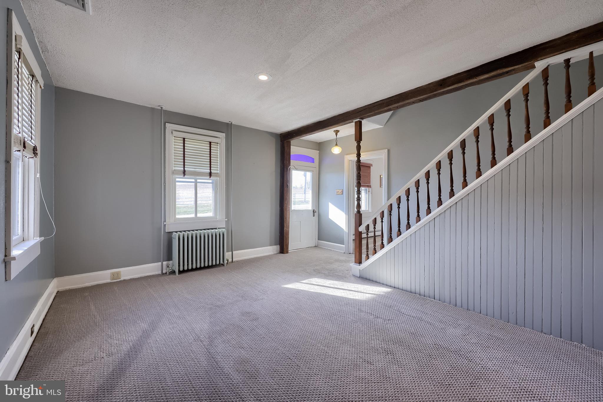 739 Village Road Lancaster, PA 17602 - Photo 16 of 49 Living Room