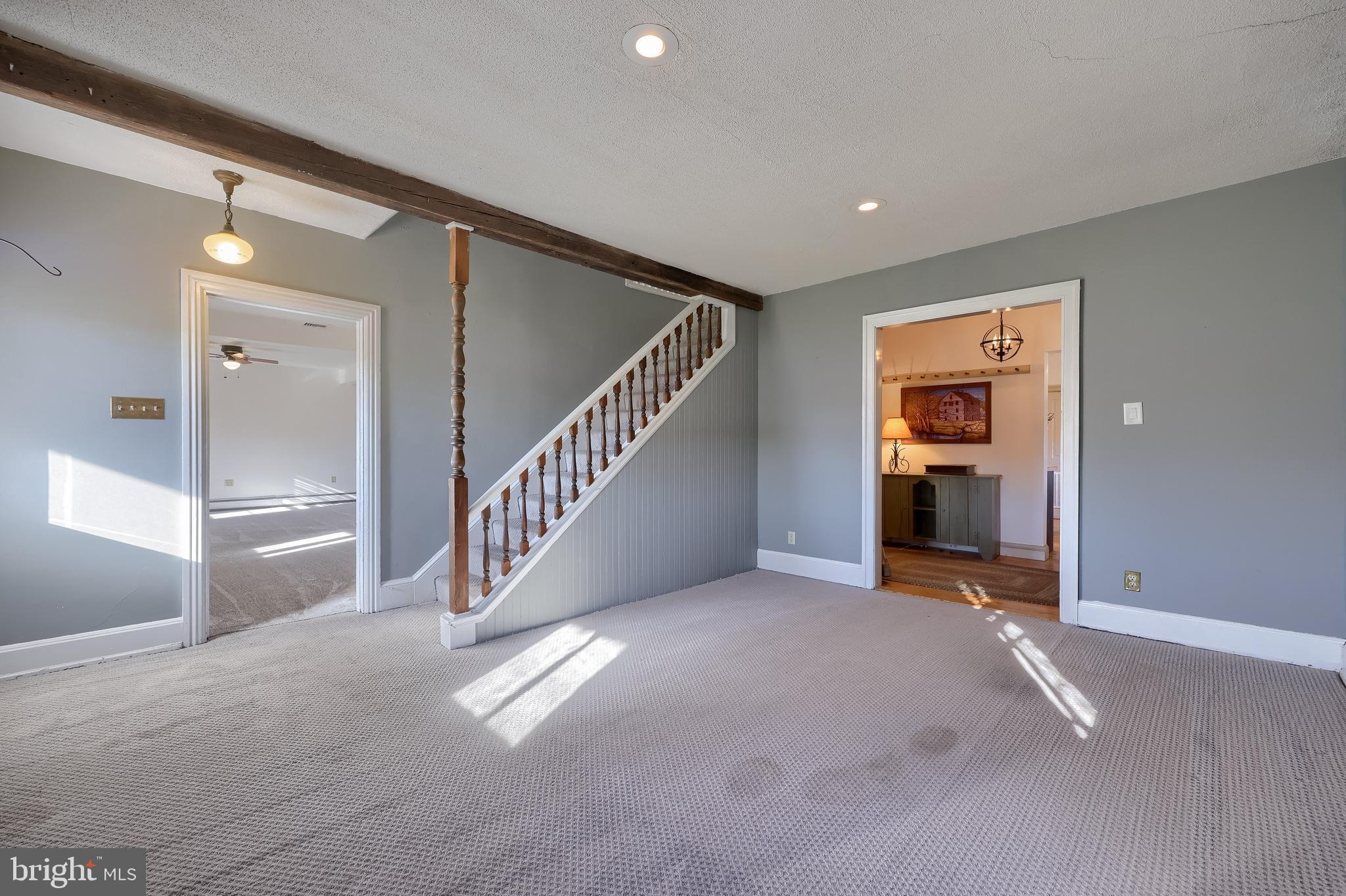 739 Village Road Lancaster, PA 17602 - Photo 18 of 49 Living Room
