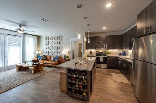 $2,195 | 15915 Kingfield Drive, Unit 2317, Houston, TX 77084